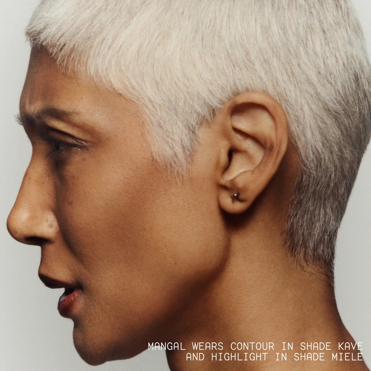 Cream Highlight Stick - Image 4