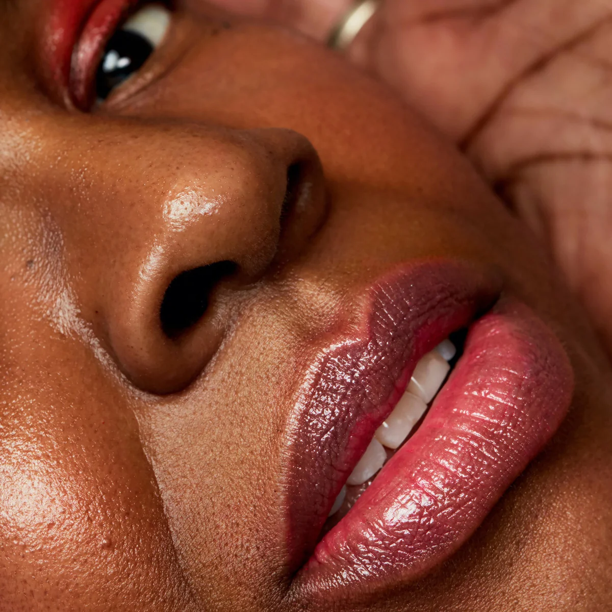 High-Shine Gloss - Image 7