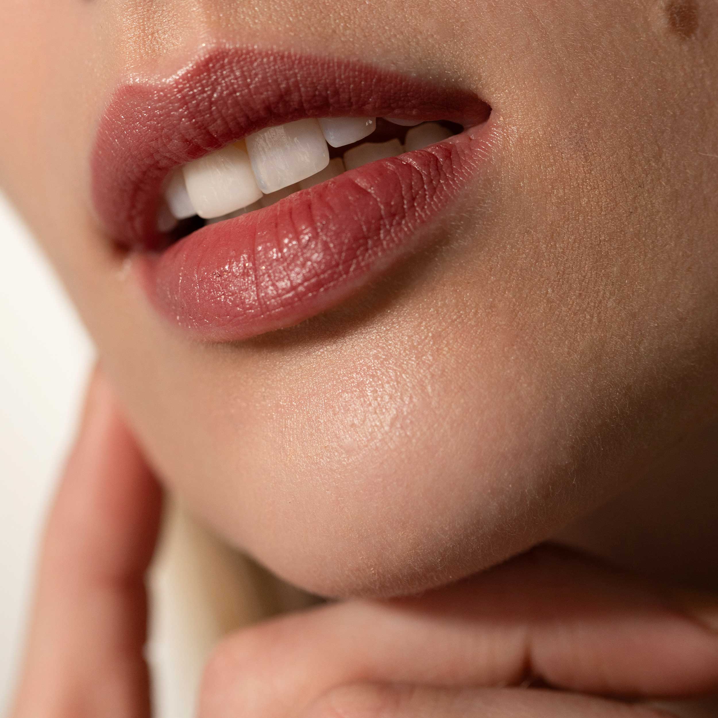Vegan Lip Liner - Image 3