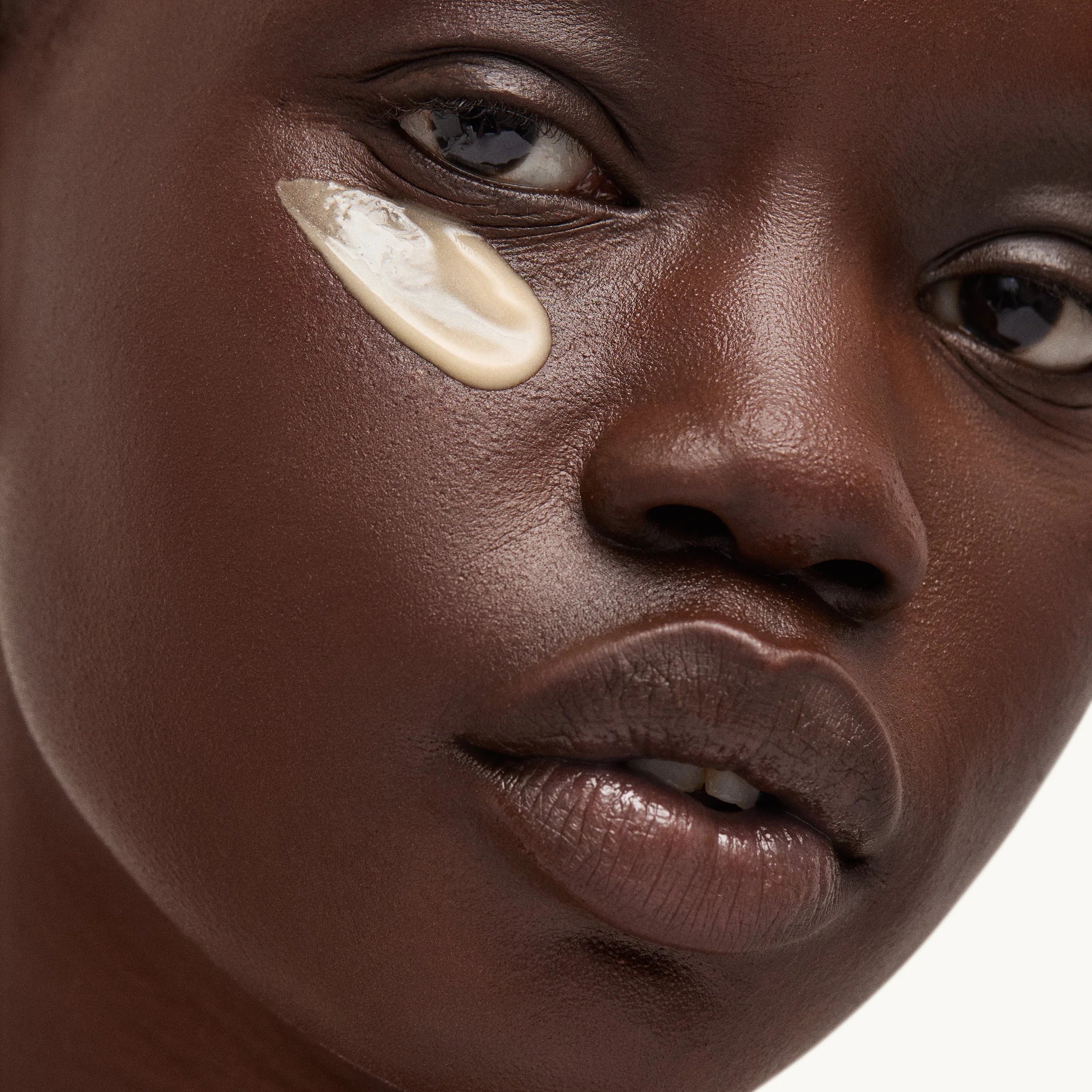 Vita-C Brightening Eye Cream - Image 4