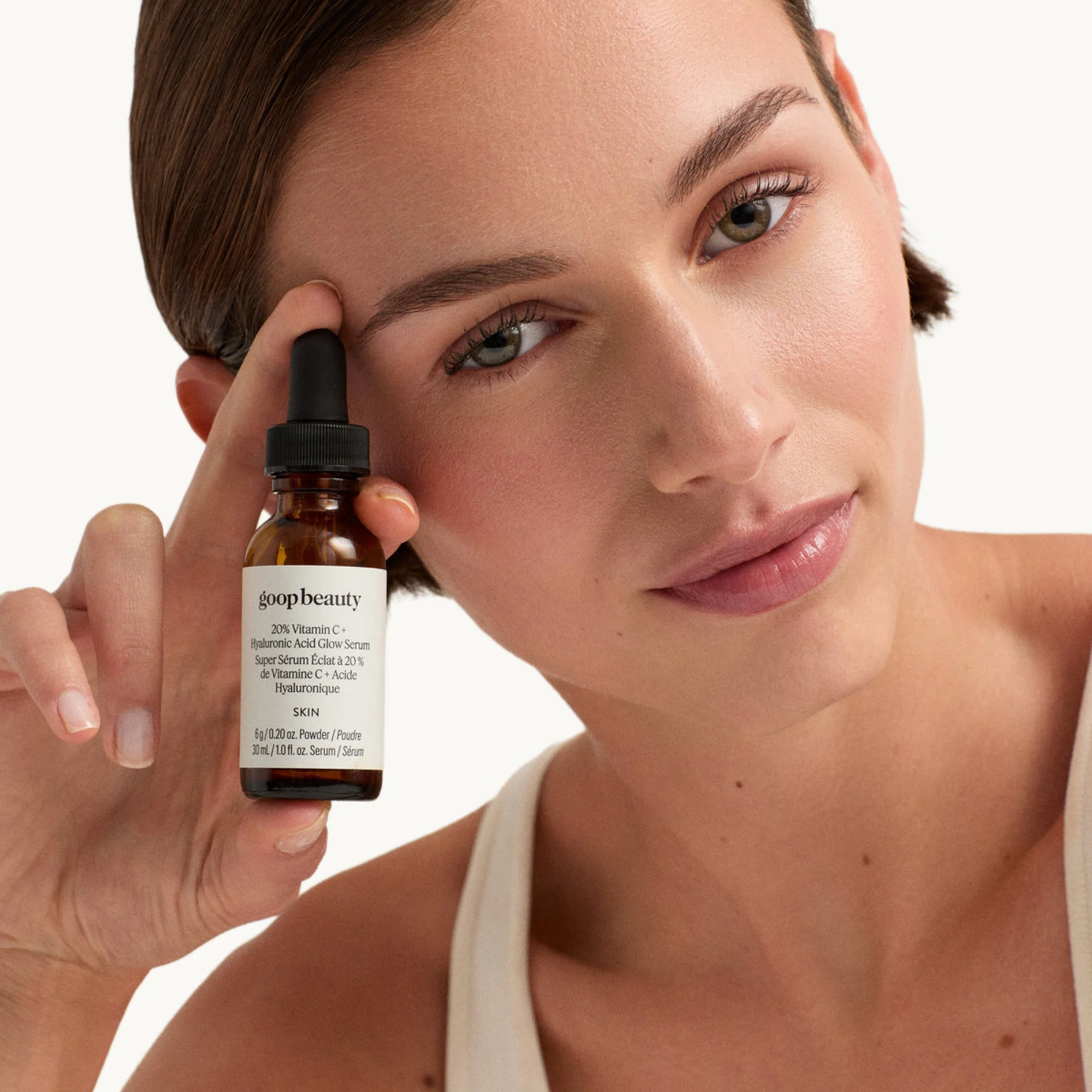 GOOPGLOW 20% Vitamin C + Hyaluronic Acid Glow Serum - Image 8