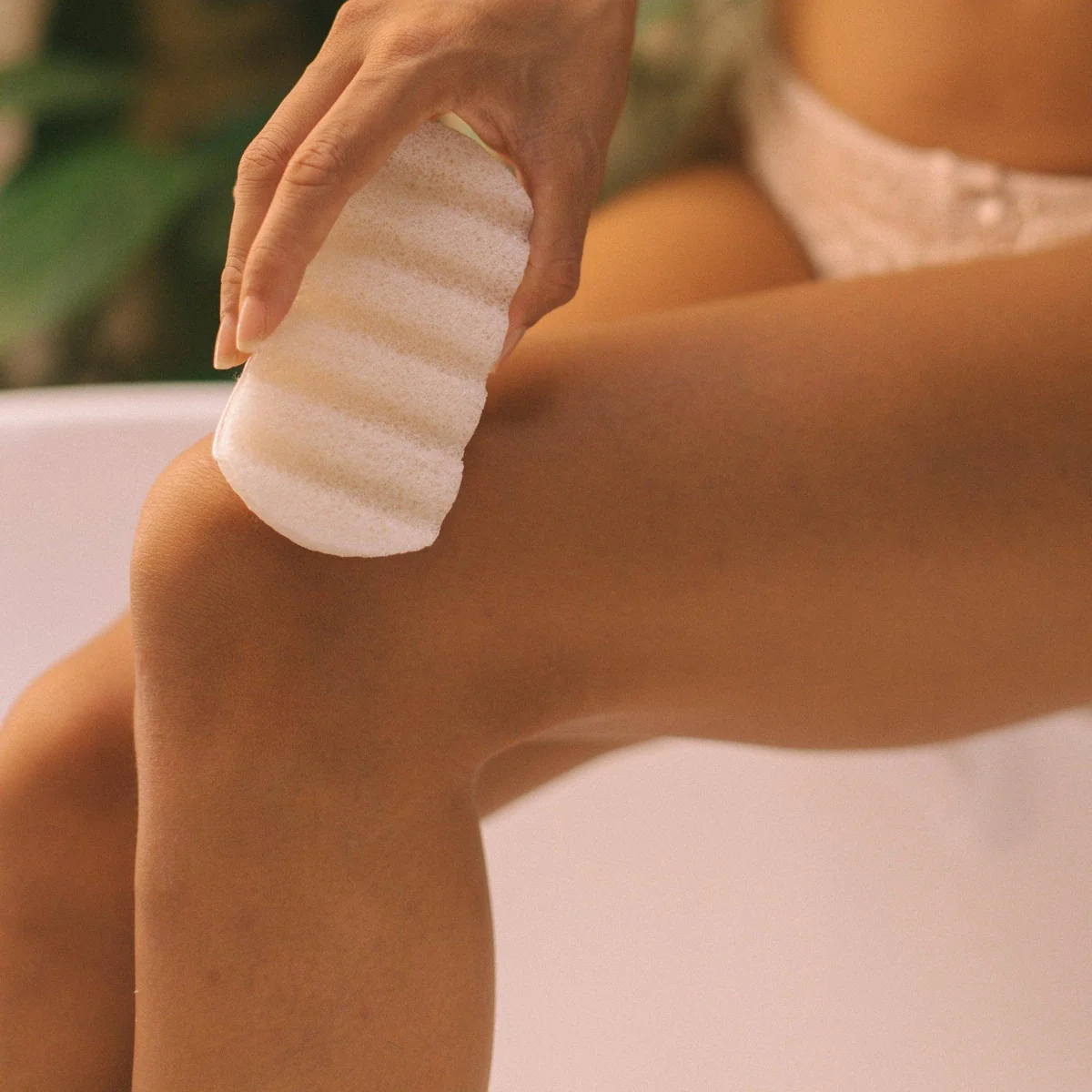 Konjac Loofah Body Sponge - Image 2