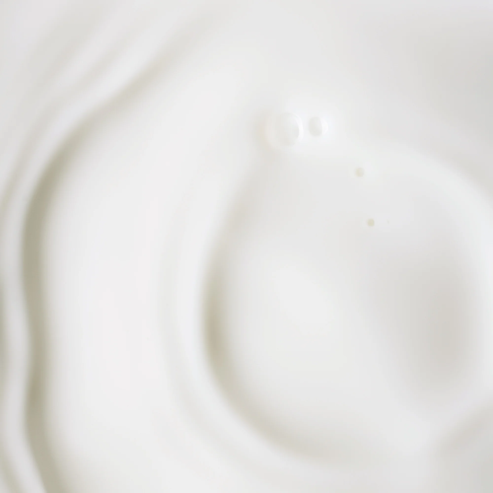 Plant Stem Cell Retinol Alternative Serum - Image 2