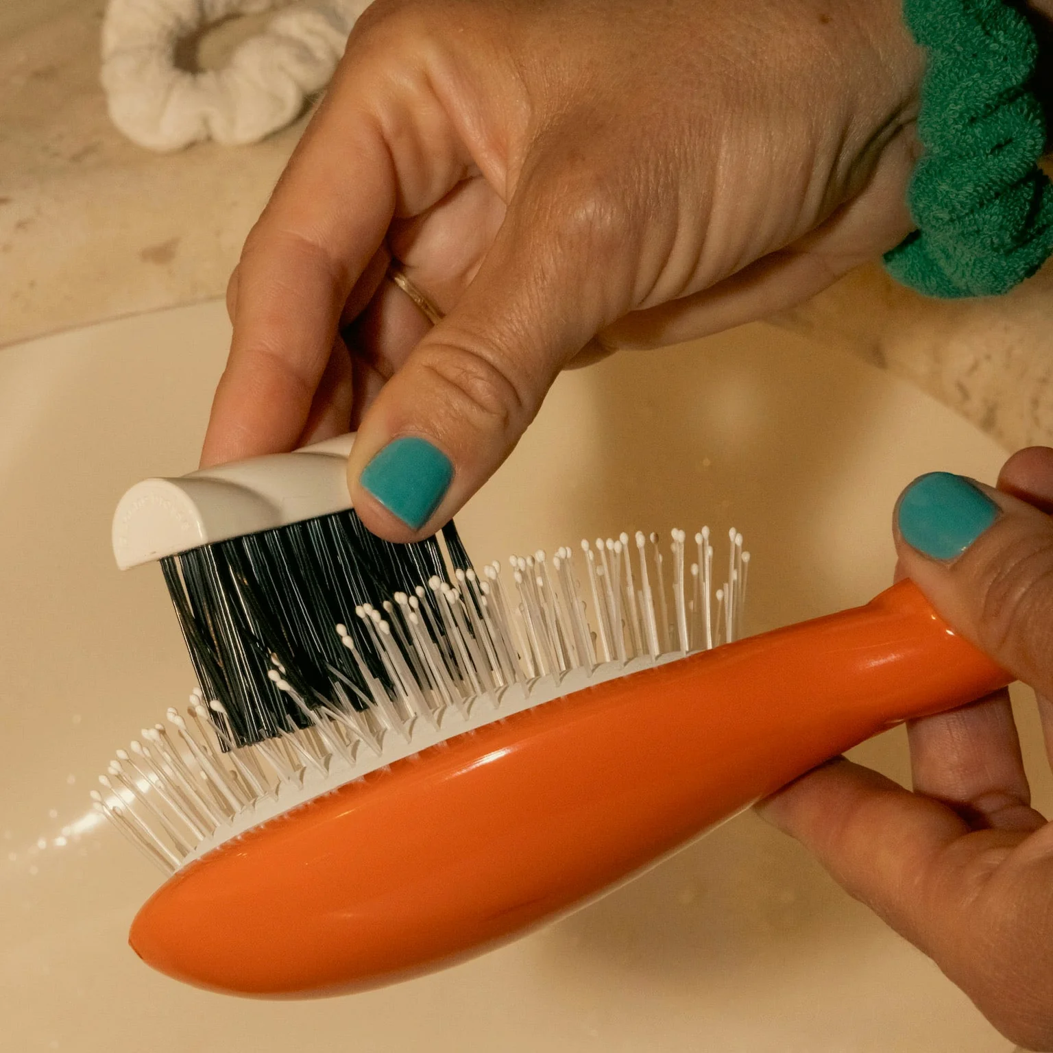 Brush Cleaning Tool - Image 3