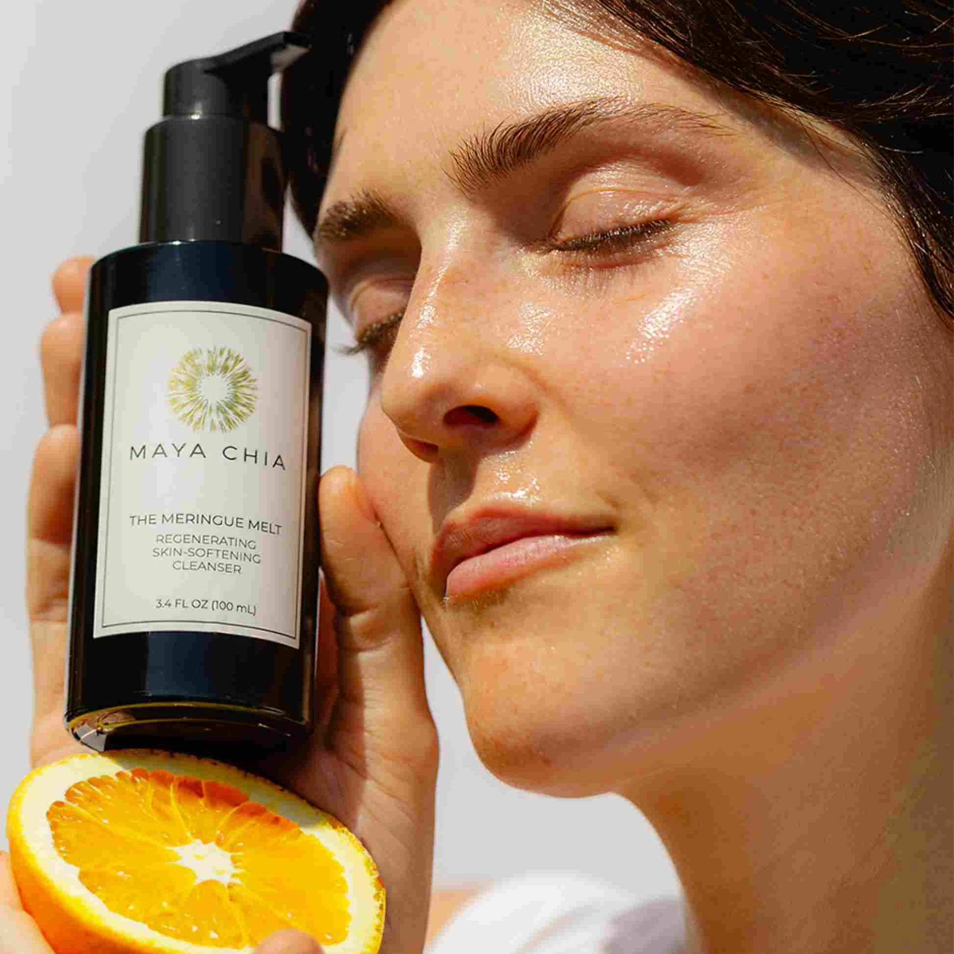 The Meringue Melt - Regenerating Skin-Softening Cleanser - Image 6