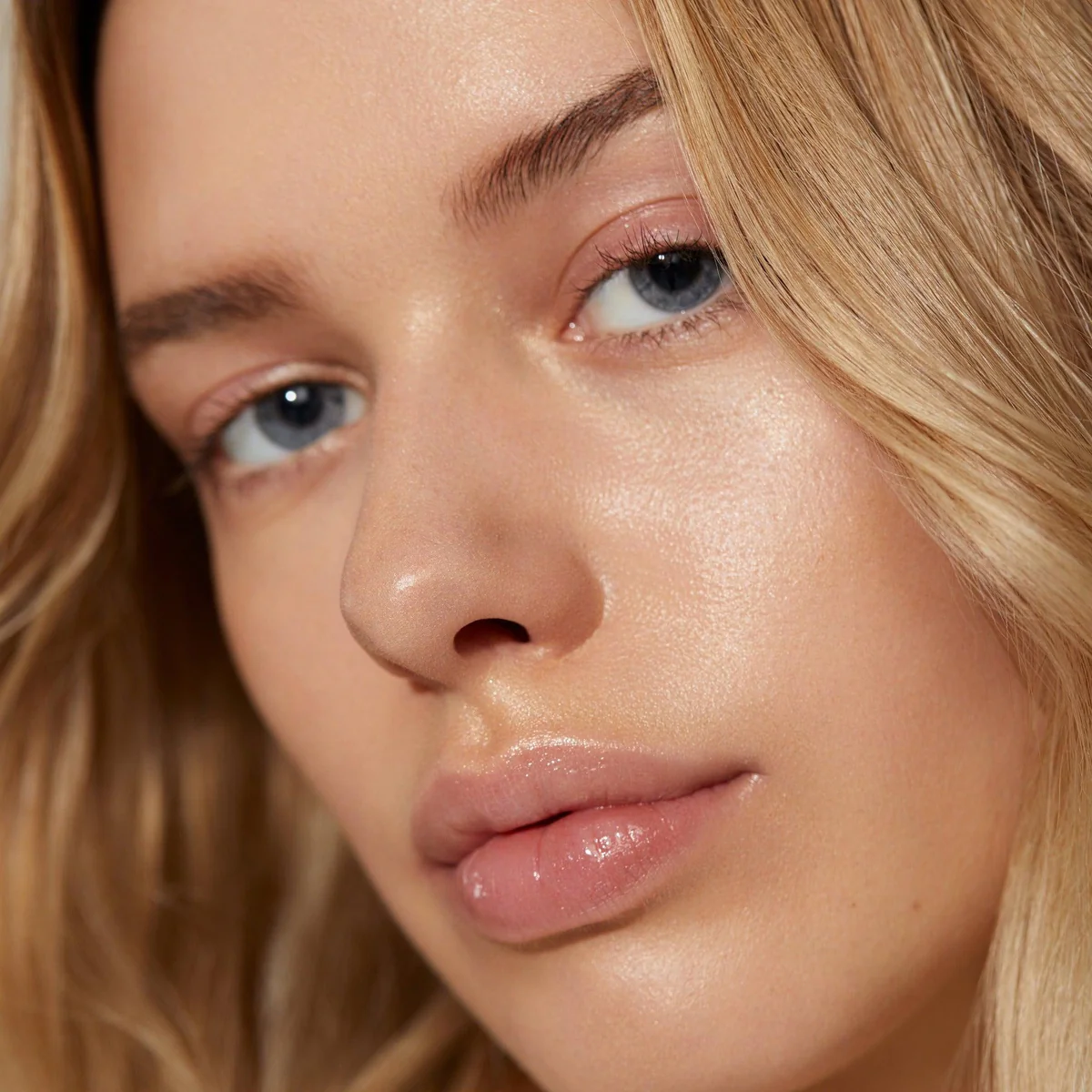 Lip Serum - Image 3