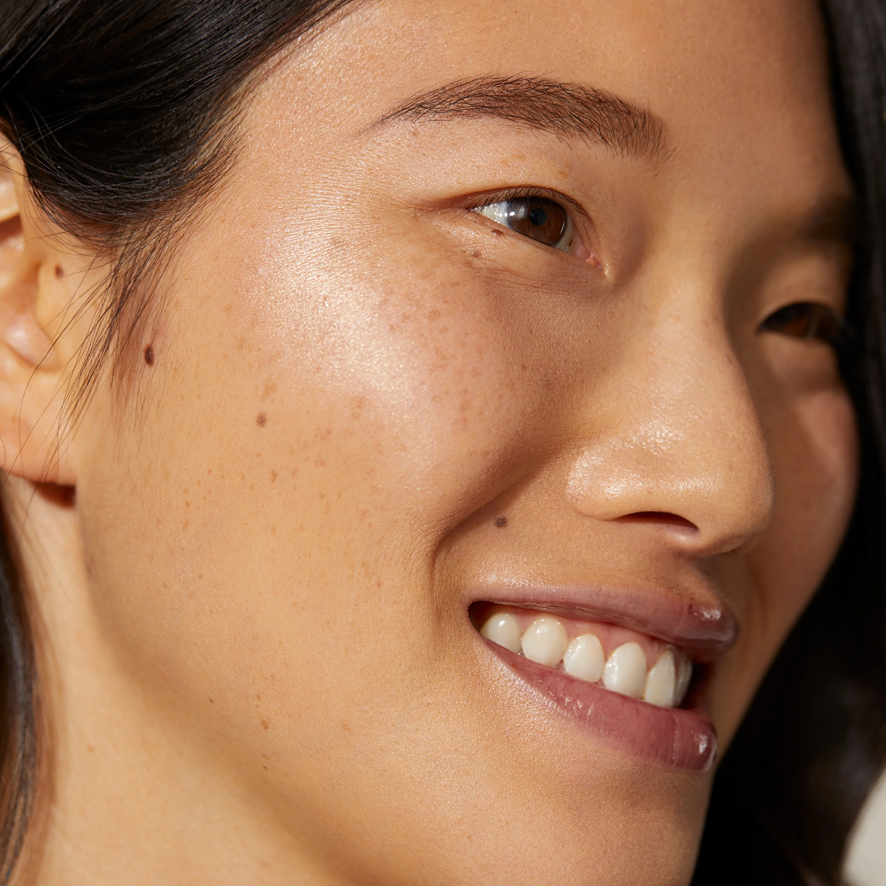 No Makeup Glow Kit - Image 4