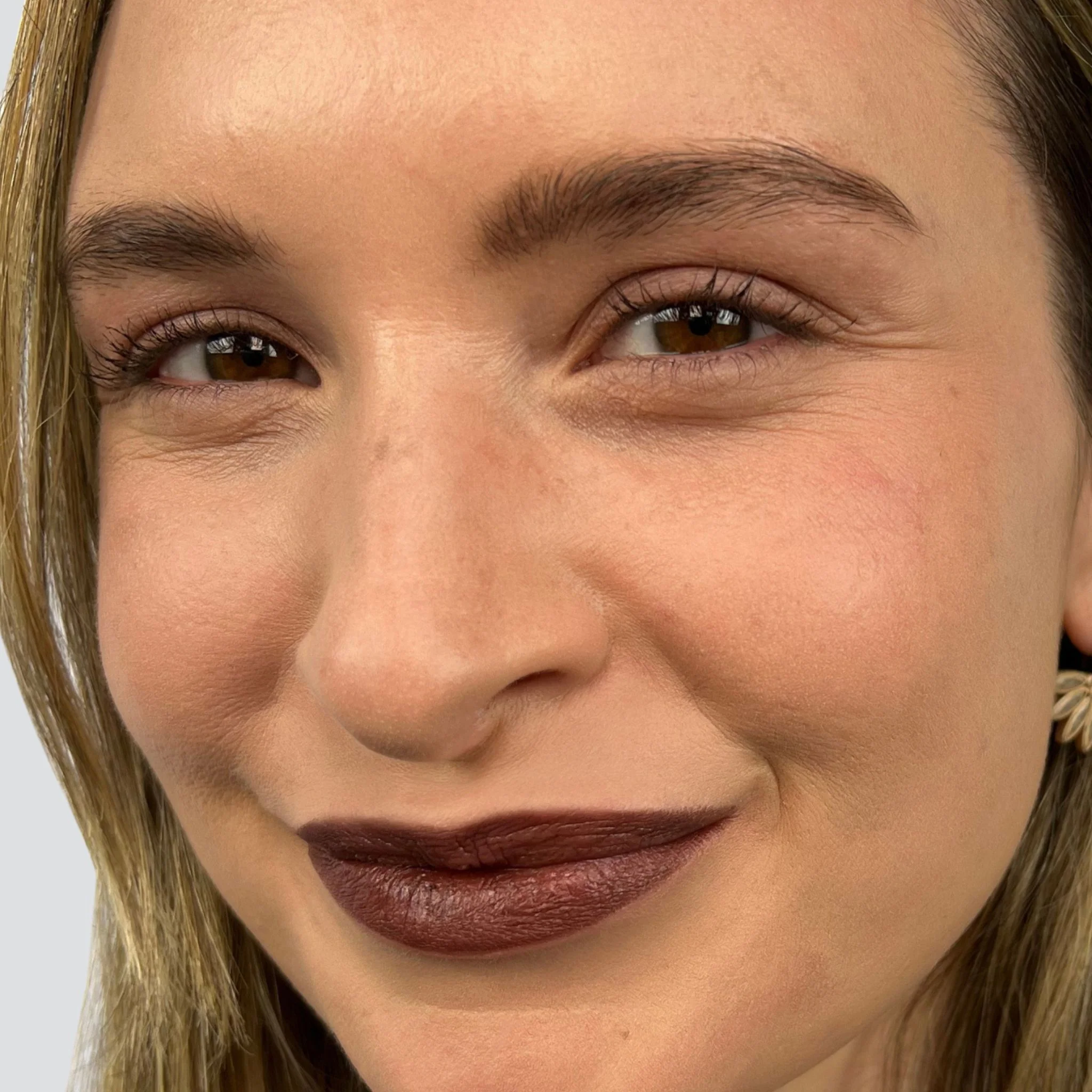 Smooth Precision Waterproof Lip Liner - Image 8