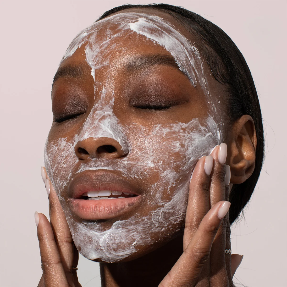 Jojoba Pearls Daily Hydra-Exfoliant - Image 8