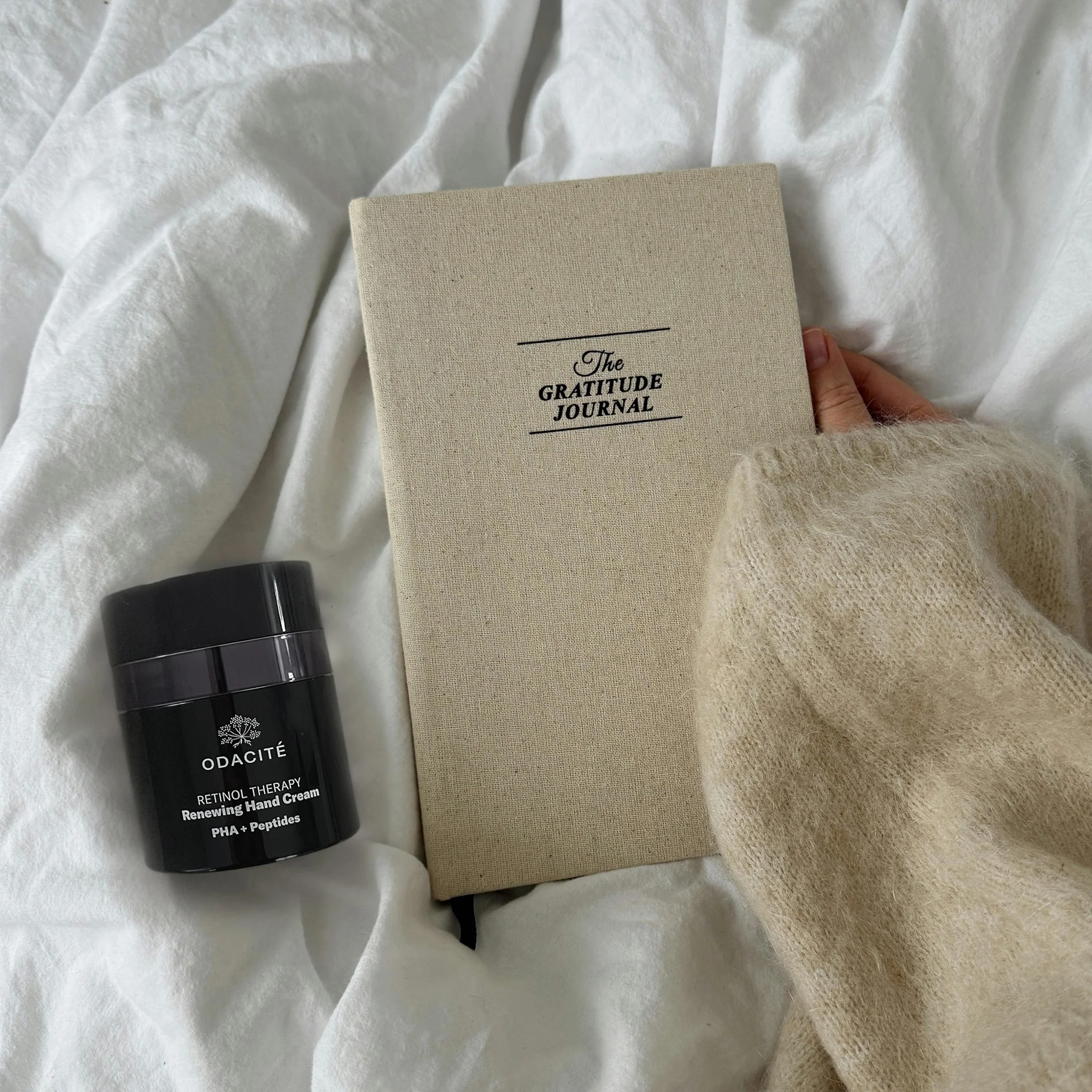 Retinol Therapy Renewing Hand Cream - Image 8