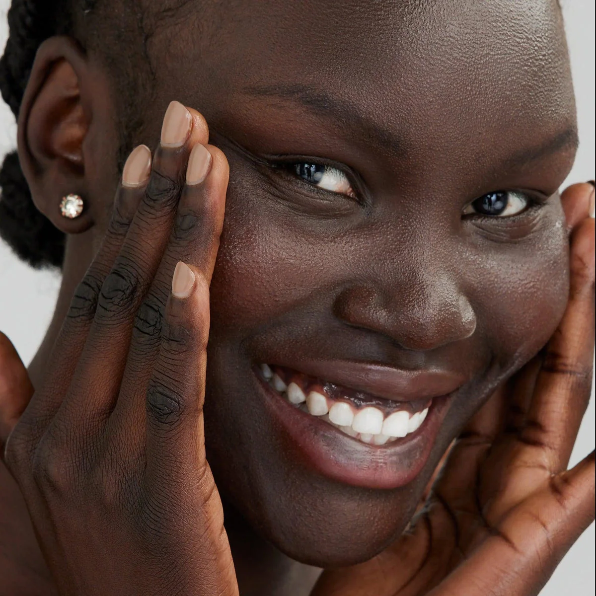 ReEvolve Radiance Locking Primer - Image 8