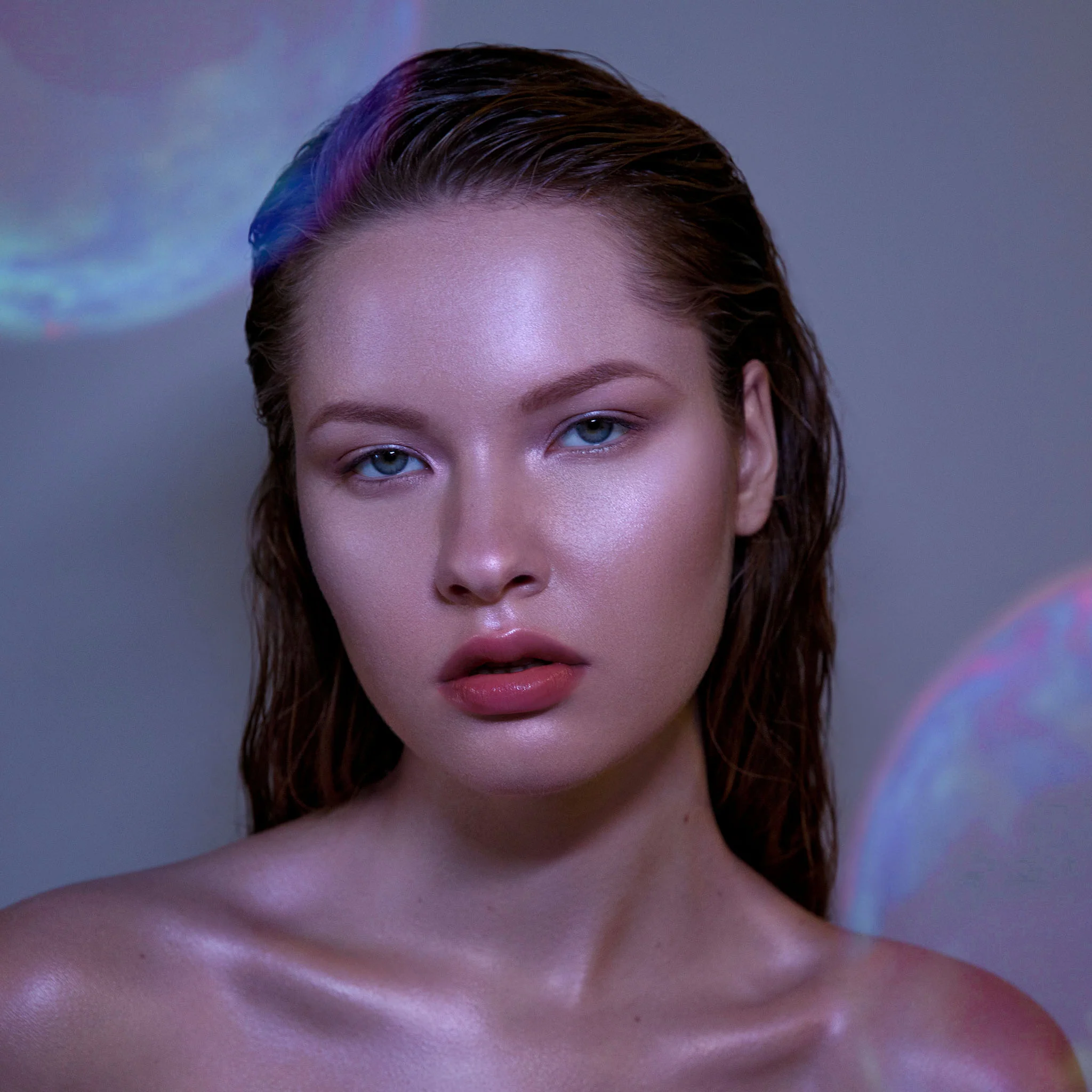 Creature Of Light Full-Face Serum Illuminator - Image 4