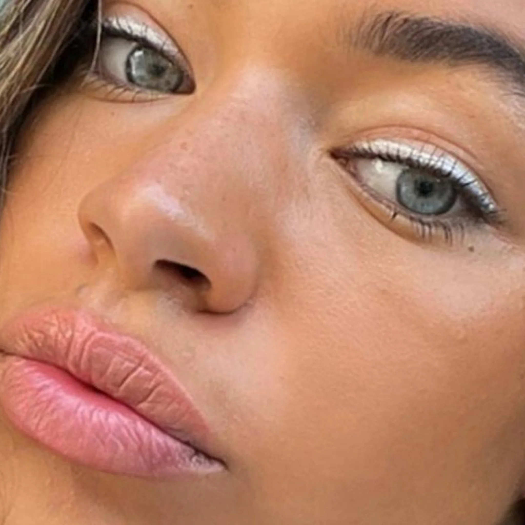 Satin Eyeliner - Image 11