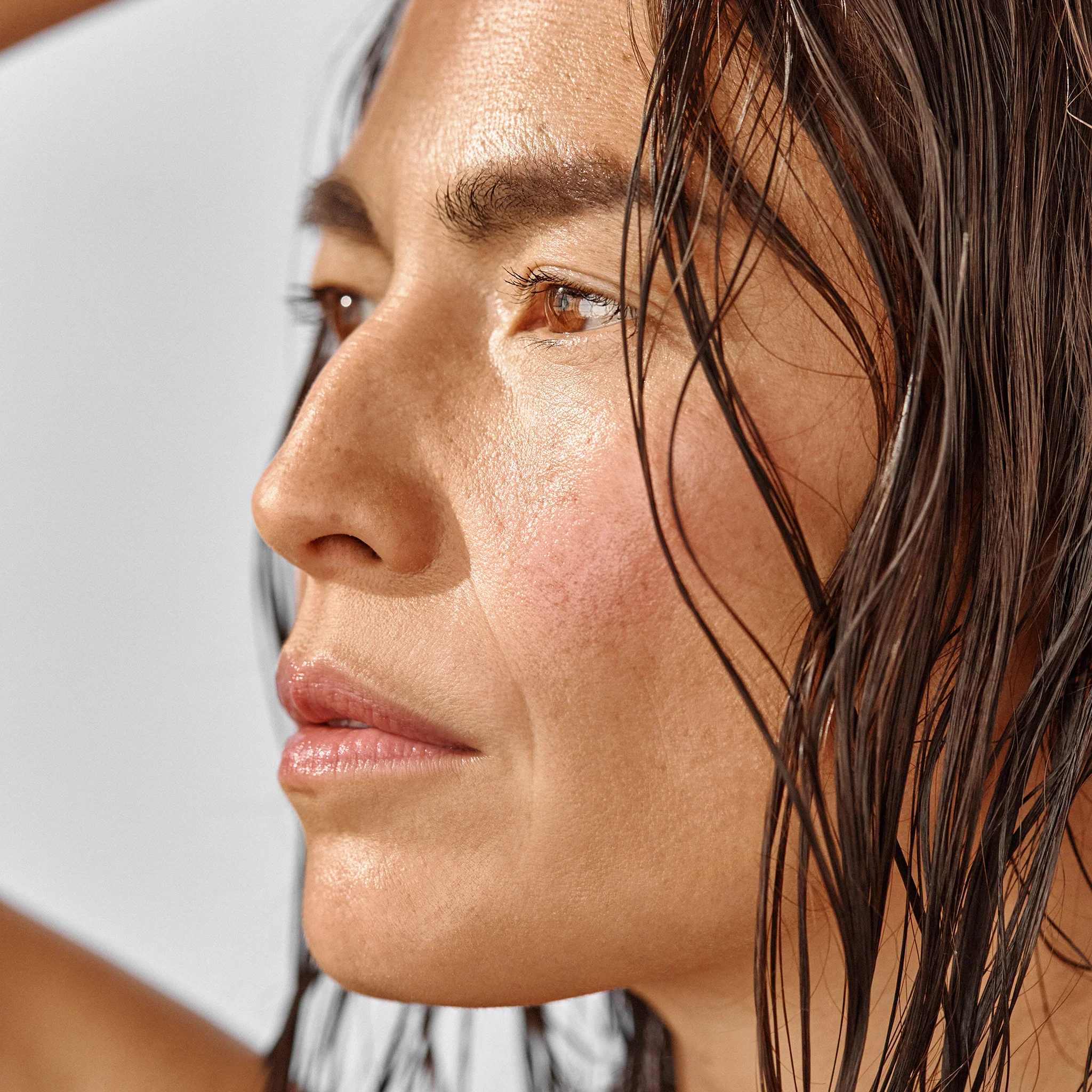 Skin Barrier Sun Shield SPF 30 - Image 7