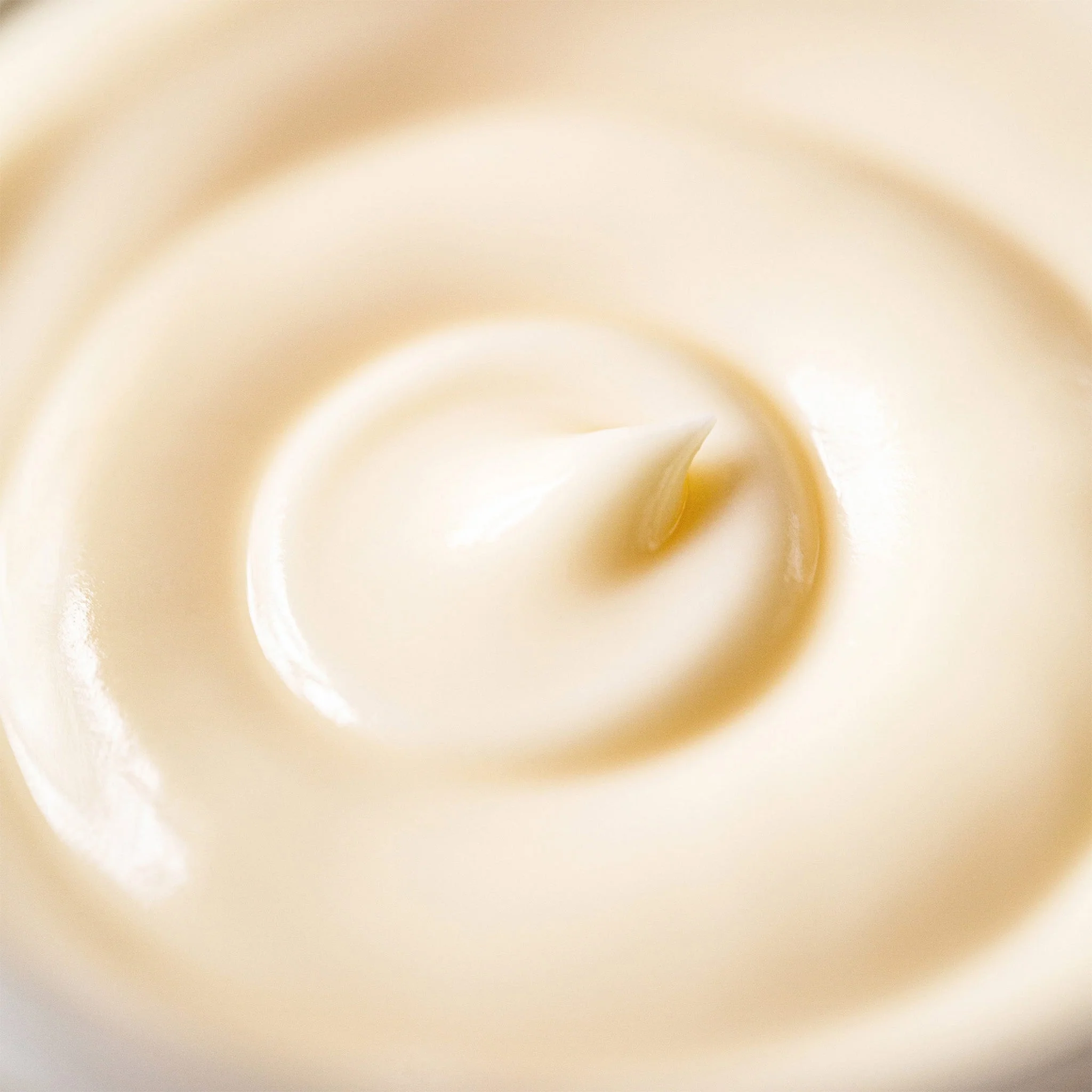 Frankincense and Geranium Illuminate Body Cream - Image 5