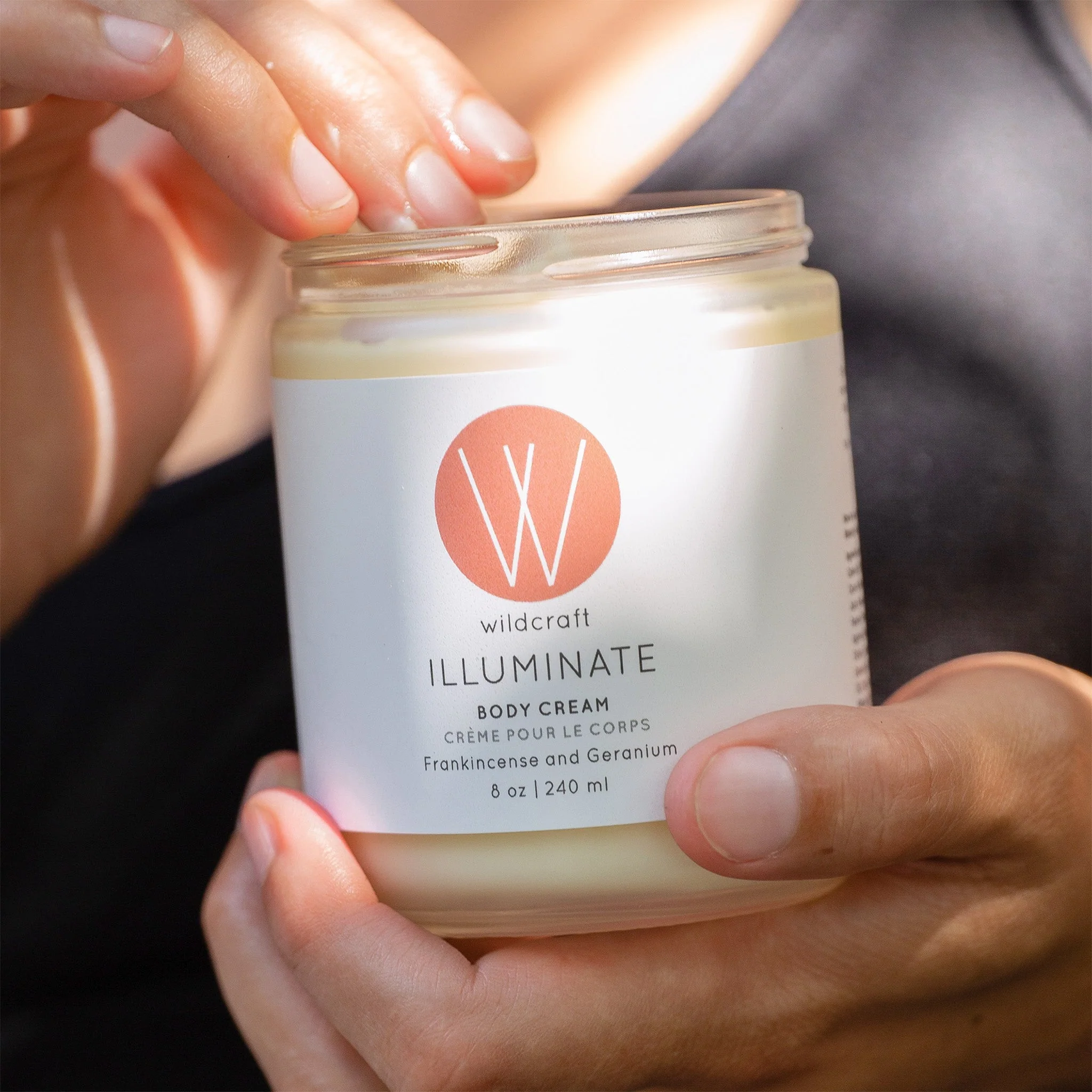 Frankincense and Geranium Illuminate Body Cream - Image 6
